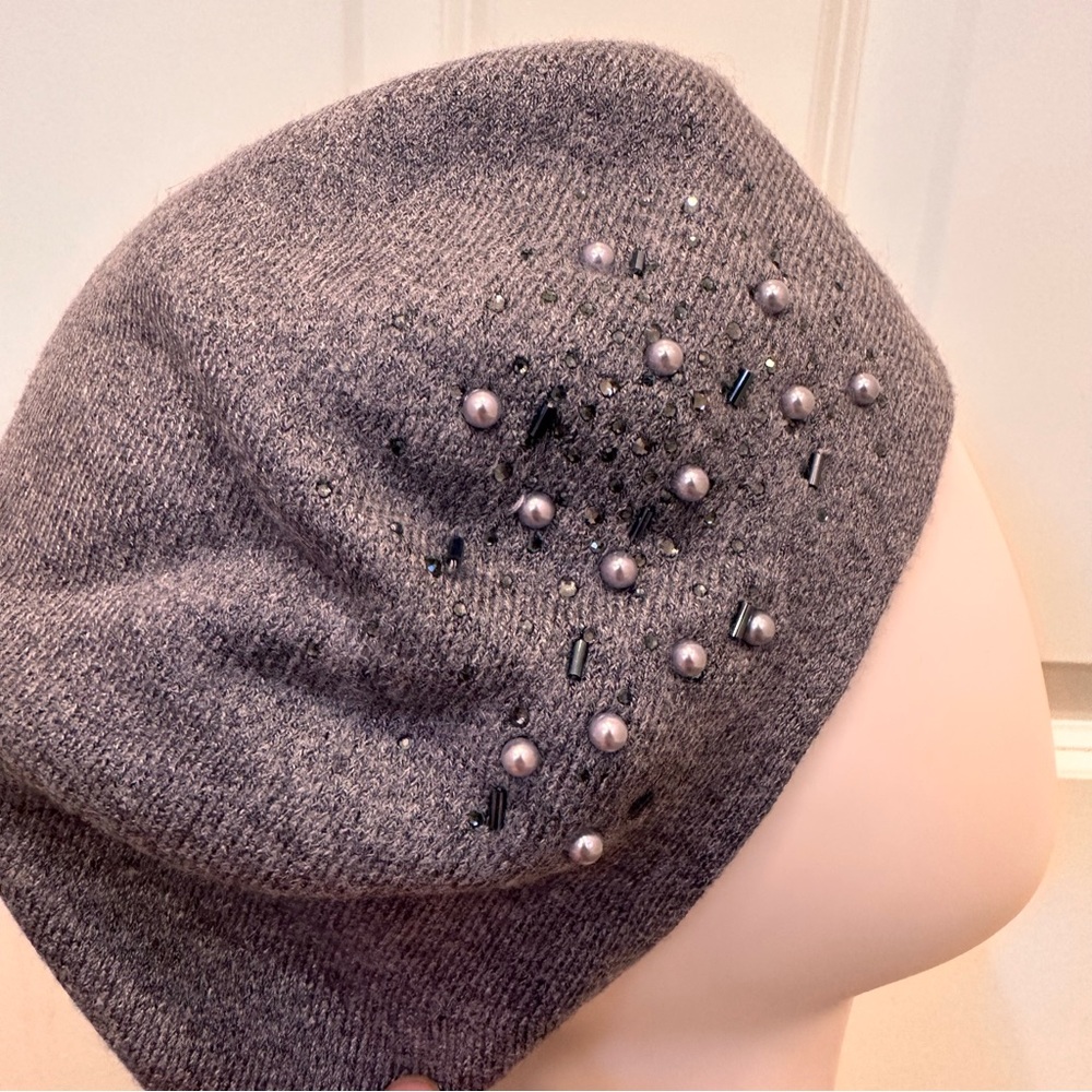Intrend by Max Mara Beret with Beads Size: OS Fall/Winter/Holiday - Picture 7 of 11